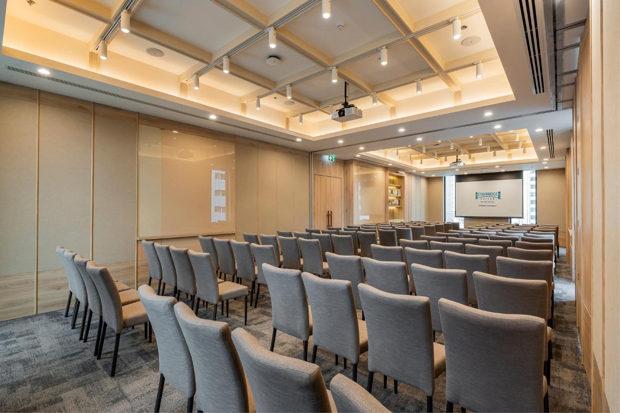 Staybridge Suites Bangkok Sukhumvit By Ihg المظهر الخارجي الصورة